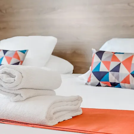 Appart'city Classic Les Bains Aparthotel