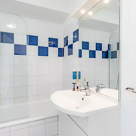 Appart'city Classic Les Bains Aparthotel