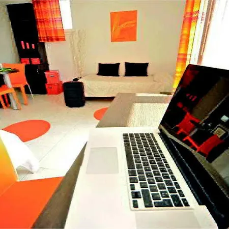 Aparthotel Appart'city Classic Les Bains 3*