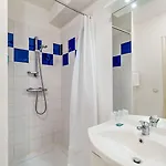 Appart'city Classic Les Bains تونو لي با