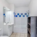 Appart'city Classic Les Bains شقة فندقية تونو لي با