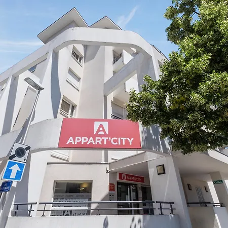 Appart'city Classic Les Bains شقة فندقية تونو لي با