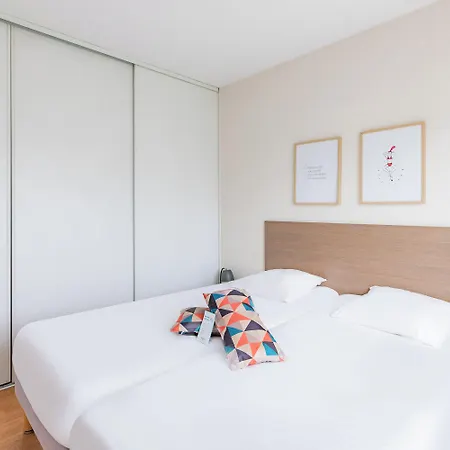 Appart'city Classic Les Bains تونو لي با