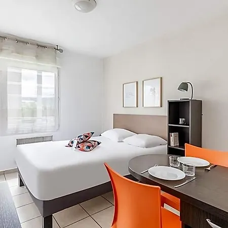 Aparthotel Appart'city Classic Les Bains