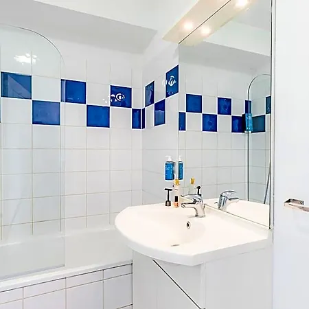 Appart'city Classic Les Bains 3*