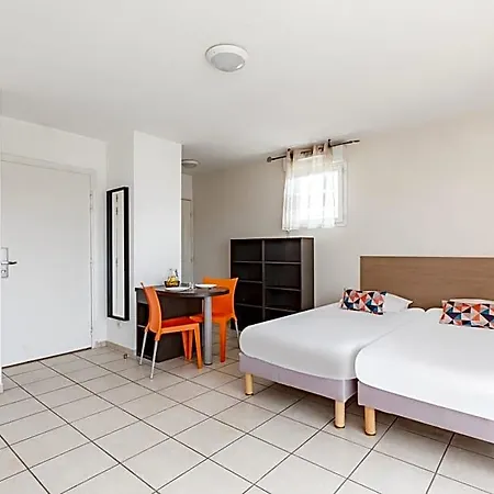 Aparthotel Appart'city Classic Les Bains 3*
